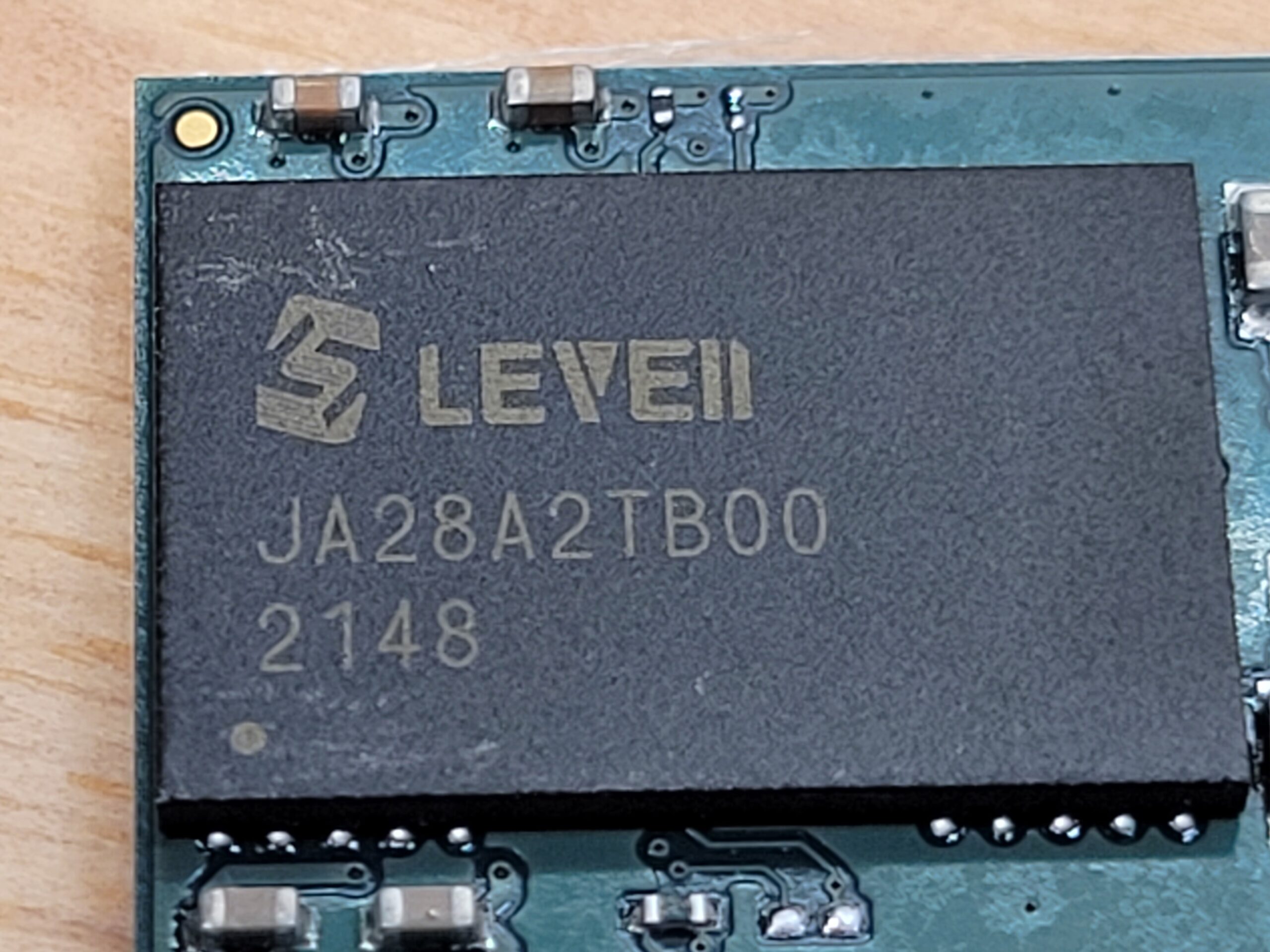 Leven JS600 128GB 2.5" SSD NAND Flash Chip