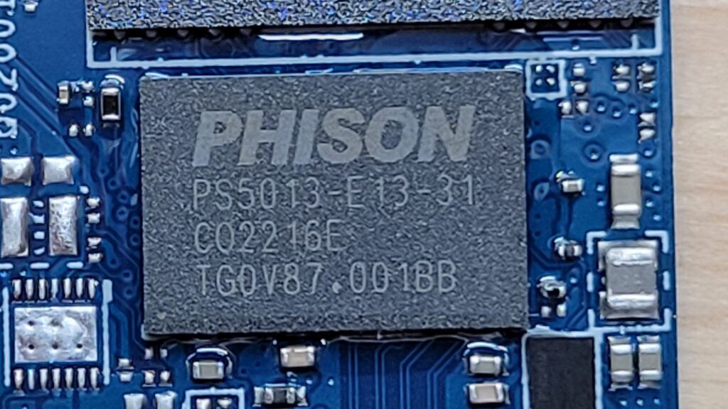 Inland QN322 2TB NVMe PHISON CONTROLLER CHIP